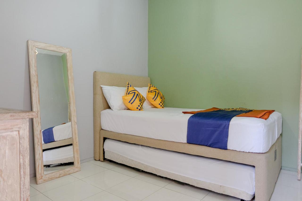 Spot On 1712 Griya Shanta Residence Malang Exterior foto